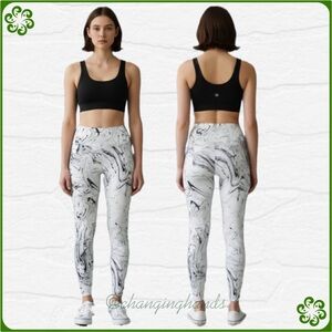 Balance Collection Printed Activewear Leggings